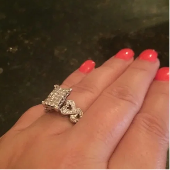 Magnificent! *ESTATE* 14k WG Natural Diamond Heart Cluster Cocktail Ring - Picture 3 of 16